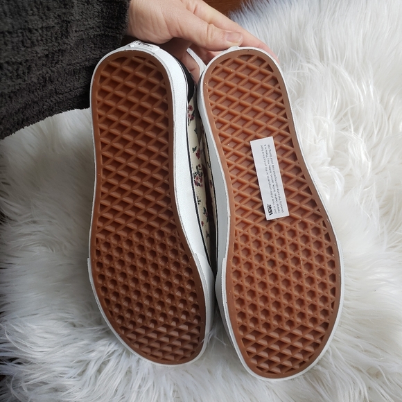 Vans OLD SKOOL Floral Shoes - Picture 2 of 7